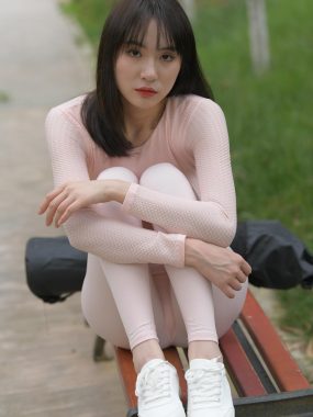 魔镜街拍粉色套装 | 一始摄影安静美女合集 | 854P+1V完整版